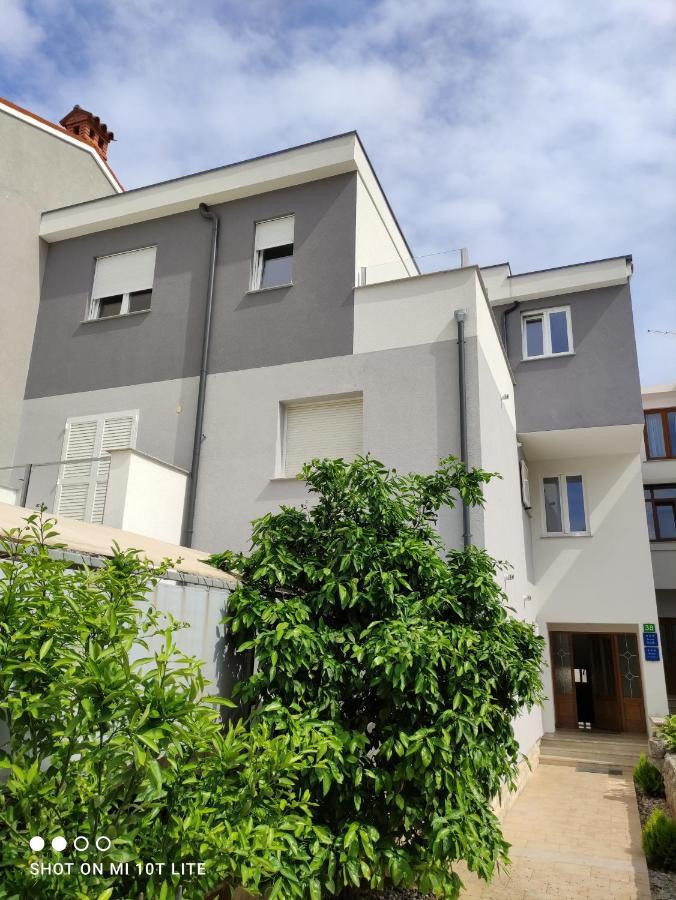 Apartman Marina Veruda พูลา ภายนอก รูปภาพ